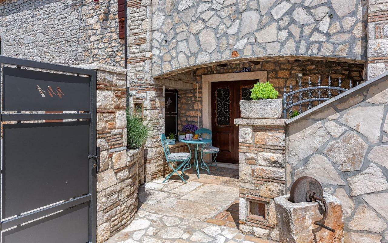 Willa Casa Di Roccia Marčana Zewnętrze zdjęcie