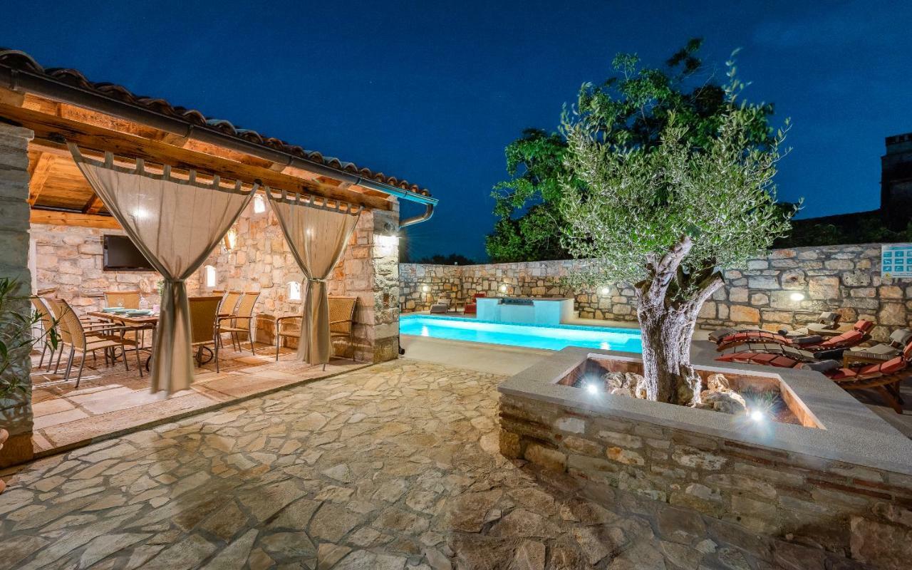 Willa Casa Di Roccia Marčana Zewnętrze zdjęcie