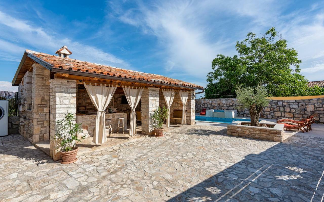 Willa Casa Di Roccia Marčana Zewnętrze zdjęcie